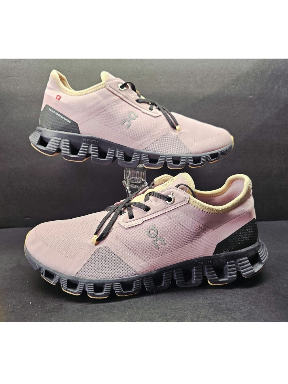 Oncloud Women 8.5 Comfy footwear